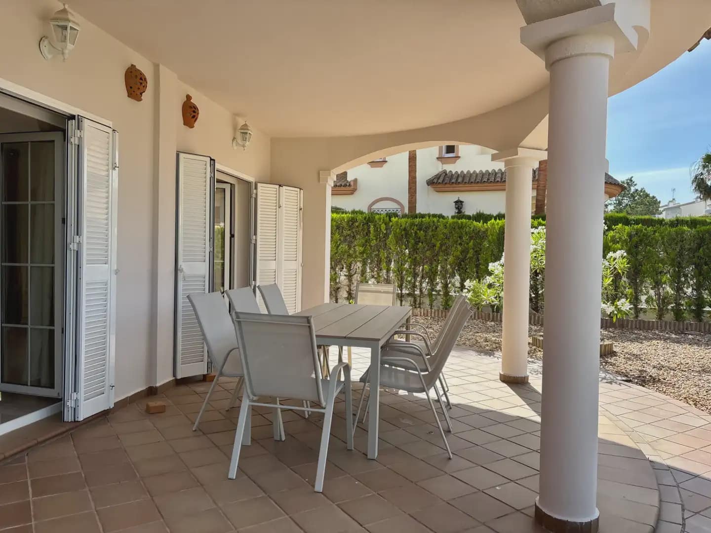 3 camera da letto Villa da affittare in Islantilla con piscina garage - 6.300 € (Rif: 9914037)