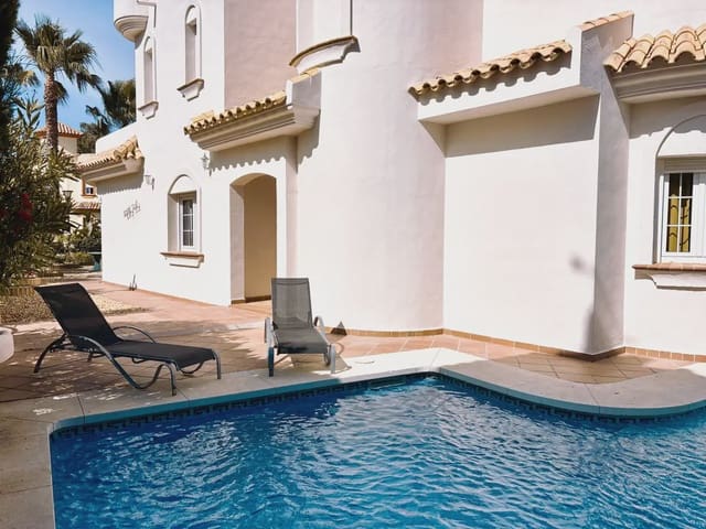 3 camera da letto Villa da affittare in Islantilla, Isla Cristina con piscina garage - 6.300 € (Rif: 9914037)