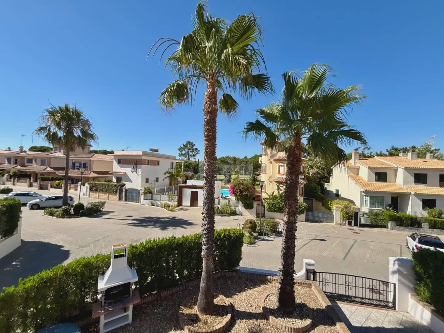 3 camera da letto Villa da affittare in Islantilla con piscina garage - 6.300 € (Rif: 9914037)