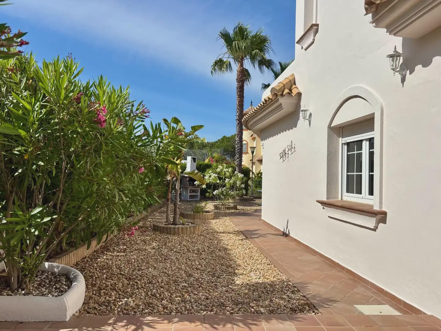 3 camera da letto Villa da affittare in Islantilla con piscina garage - 6.300 € (Rif: 9914037)
