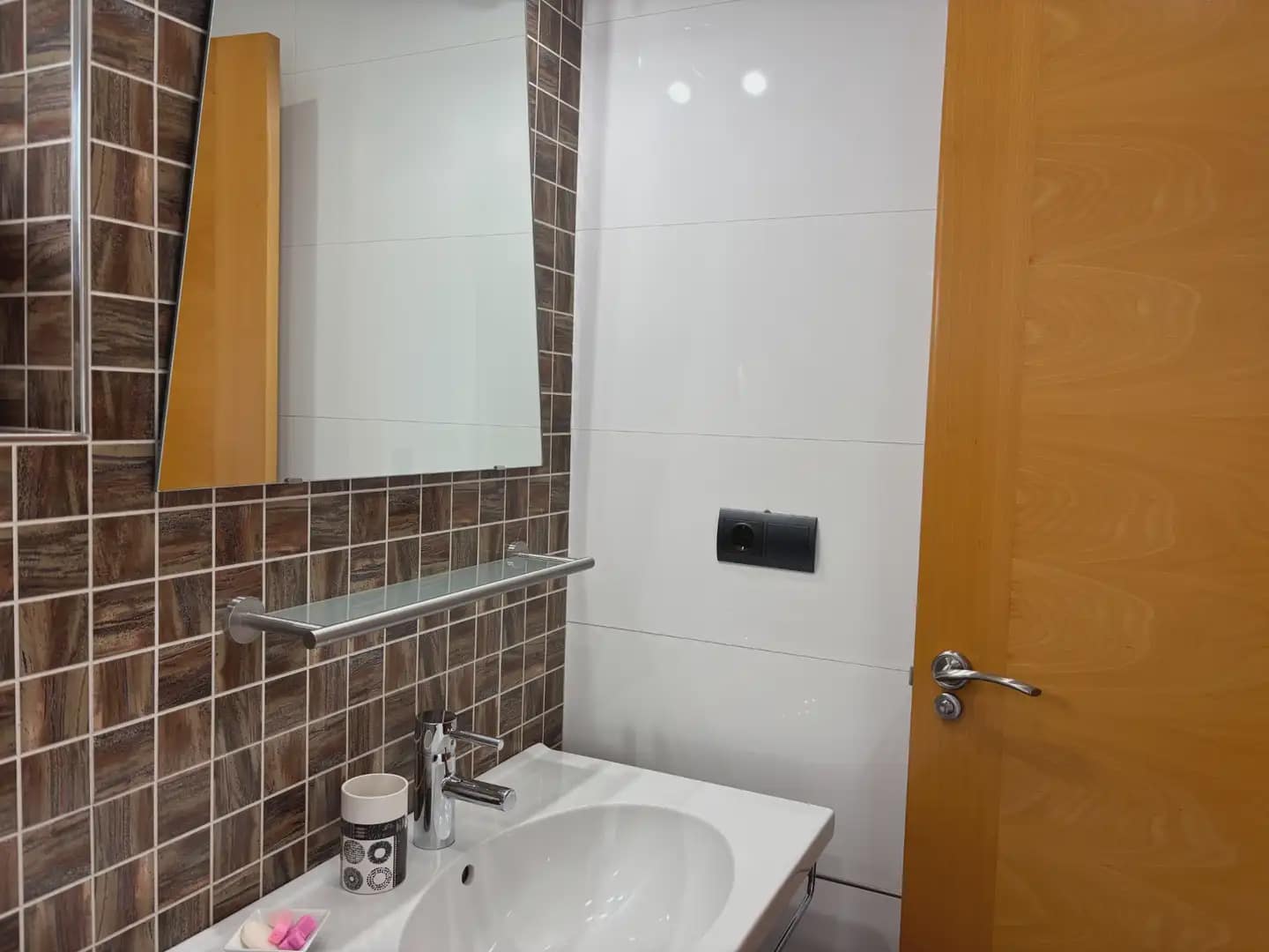 5 soverom Villa til salgs i Islantilla med svømmebasseng garasje - € 699 900 (Ref: 9914038)