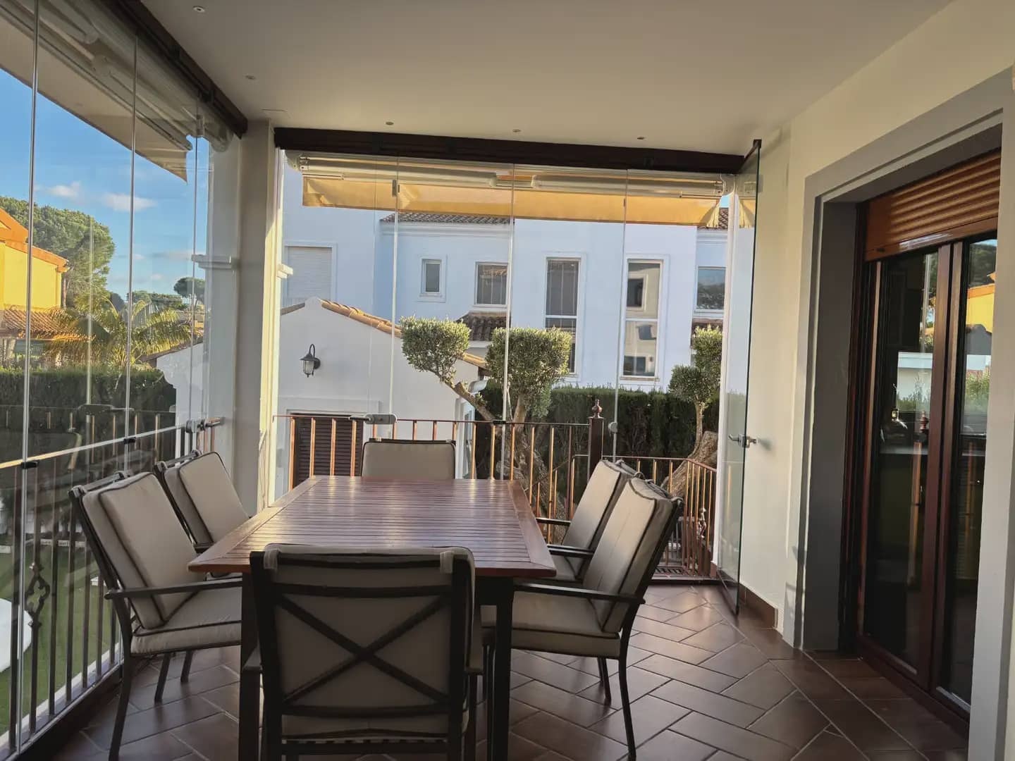 5 soverom Villa til salgs i Islantilla med svømmebasseng garasje - € 699 900 (Ref: 9914038)