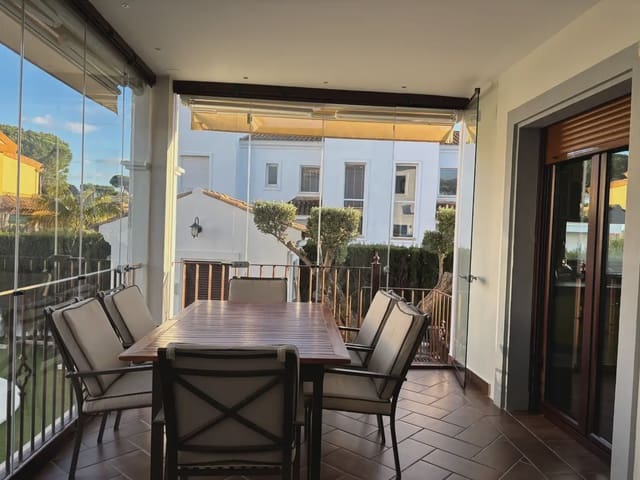 5 soverom Villa til salgs i Islantilla, Isla Cristina med svømmebasseng garasje - € 699 900 (Ref: 9914038)