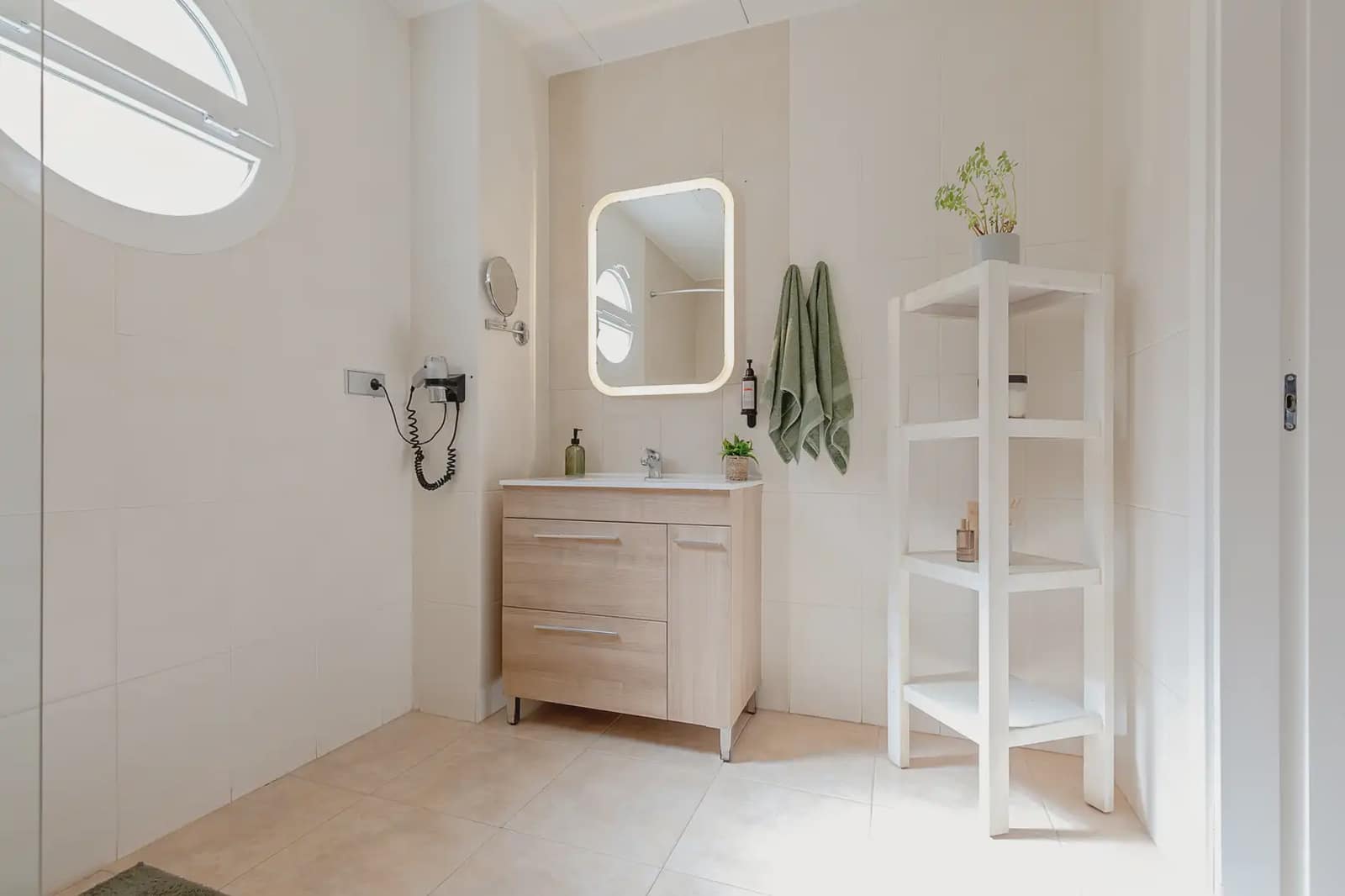 Apartamento de 2 habitaciones en Islantilla en alquiler - 2.000 € (Ref: 9914039)