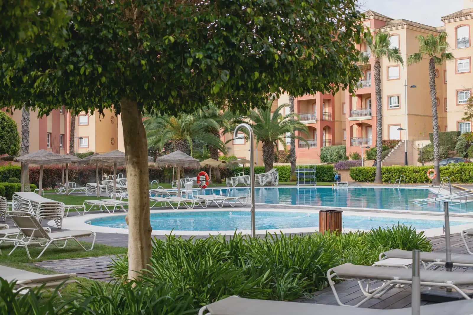 Apartamento de 2 habitaciones en Islantilla en alquiler - 2.000 € (Ref: 9914039)