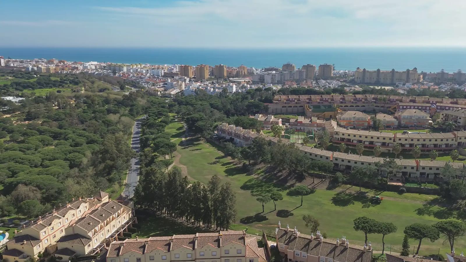 Apartamento de 2 habitaciones en Islantilla en alquiler - 2.000 € (Ref: 9914039)