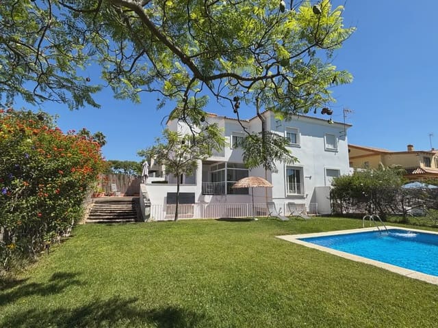 5 bedroom Semi-detached Villa for rent in Islantilla, Isla Cristina with pool garage - € 1,800 (Ref: 9914040)