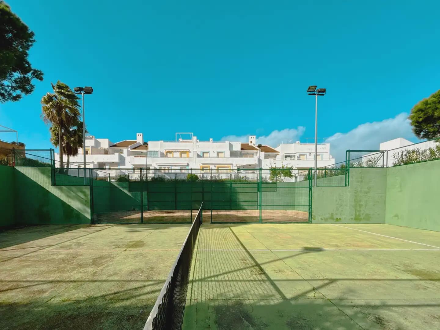 1 Zimmer Apartment zu vermieten in Islantilla mit Pool Garage - 1.250 € (Ref: 9914042)