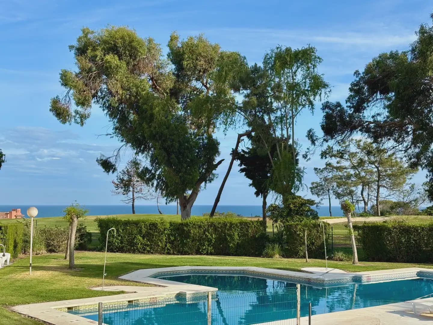 1 Zimmer Apartment zu vermieten in Islantilla mit Pool Garage - 1.250 € (Ref: 9914042)