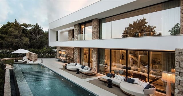 5 soverom Villa til salgs i Ibiza by med svømmebasseng garasje - € 5 900 000 (Ref: 9691604)