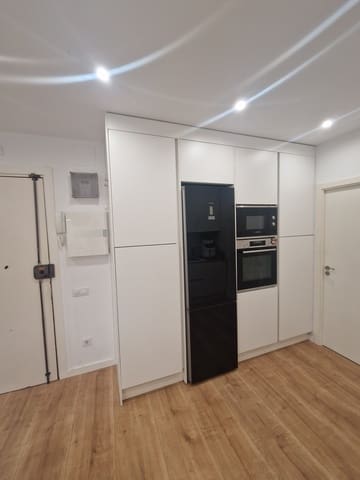 1 bedroom Apartment for sale in Sant Antoni, Barcelona city - € 439,000 (Ref: 9654121)