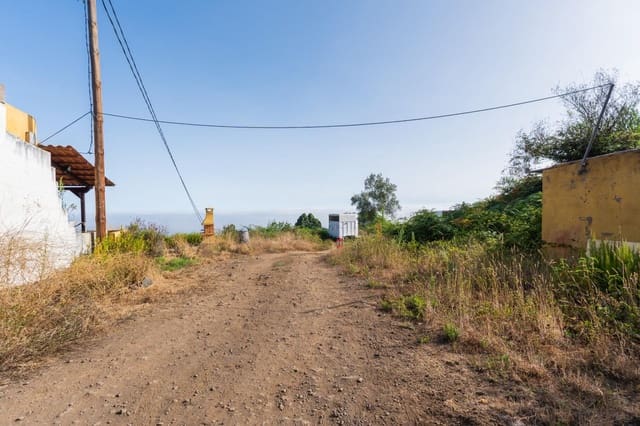 Grunde uden byggetilladelser til salg i Los Realejos - € 480.000 (Ref: 10020989)