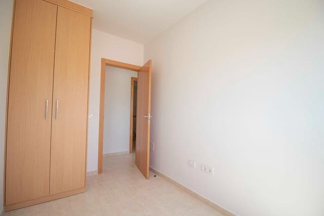 2 slaapkamer Flat te koop in Buzanada, Arona met garage - € 189.000 (Ref: 10059211)