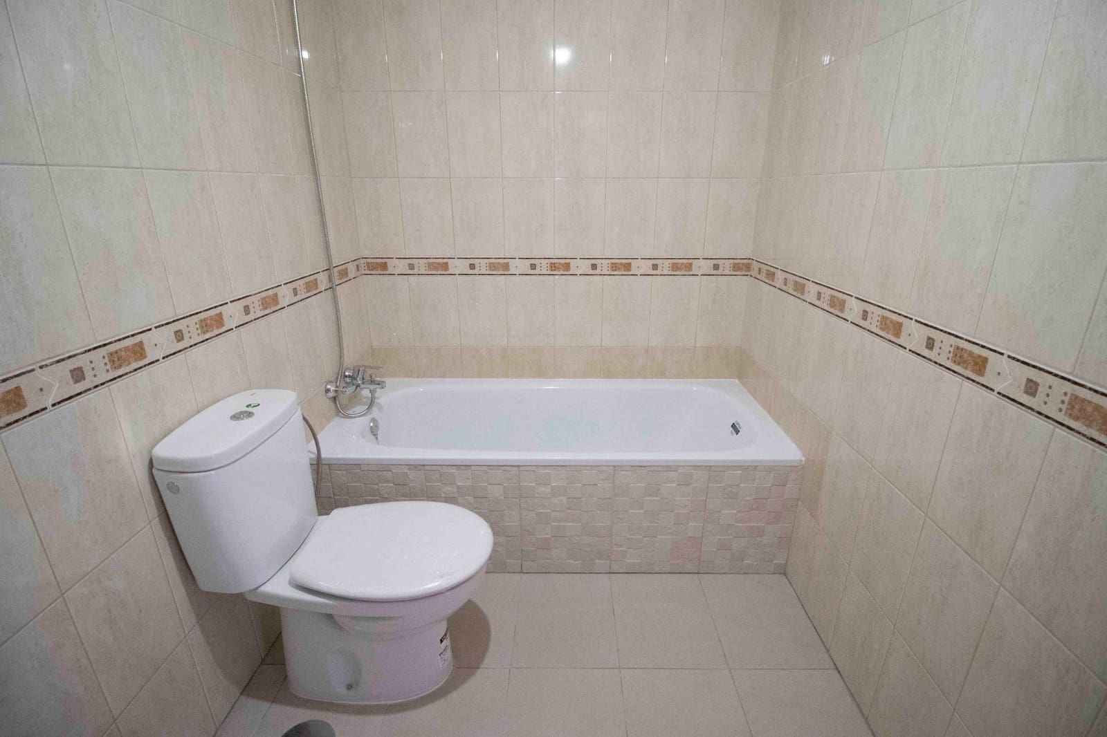 Piso de 2 habitaciones en Buzanada en venta con garaje - 185.000 € (Ref: 10059212)