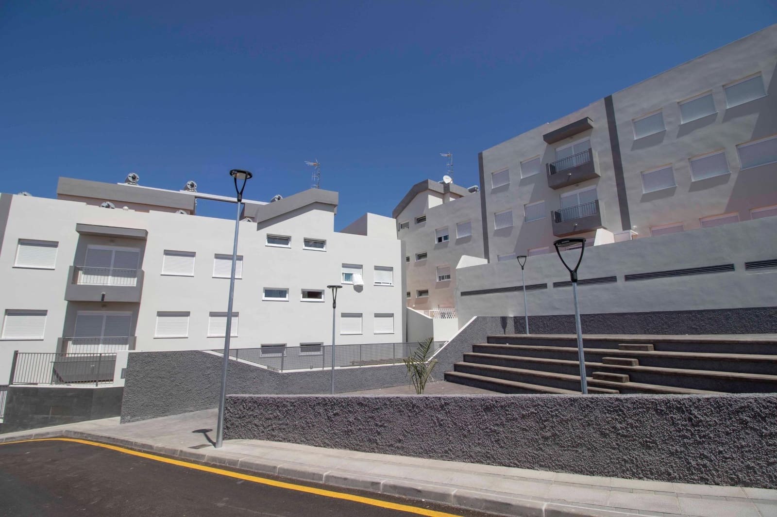Piso de 2 habitaciones en Buzanada en venta con garaje - 185.000 € (Ref: 10059212)