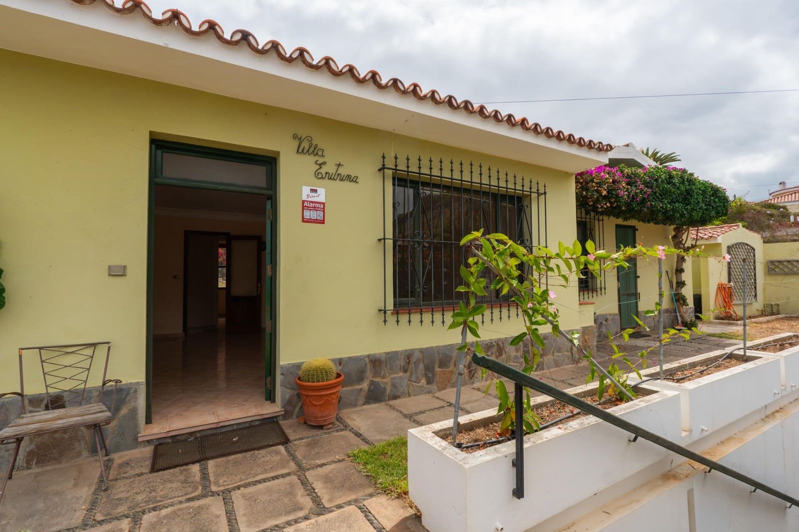 3 slaapkamer Villa te koop in Puerto de la Cruz met garage - € 539.000 (Ref: 10068004)
