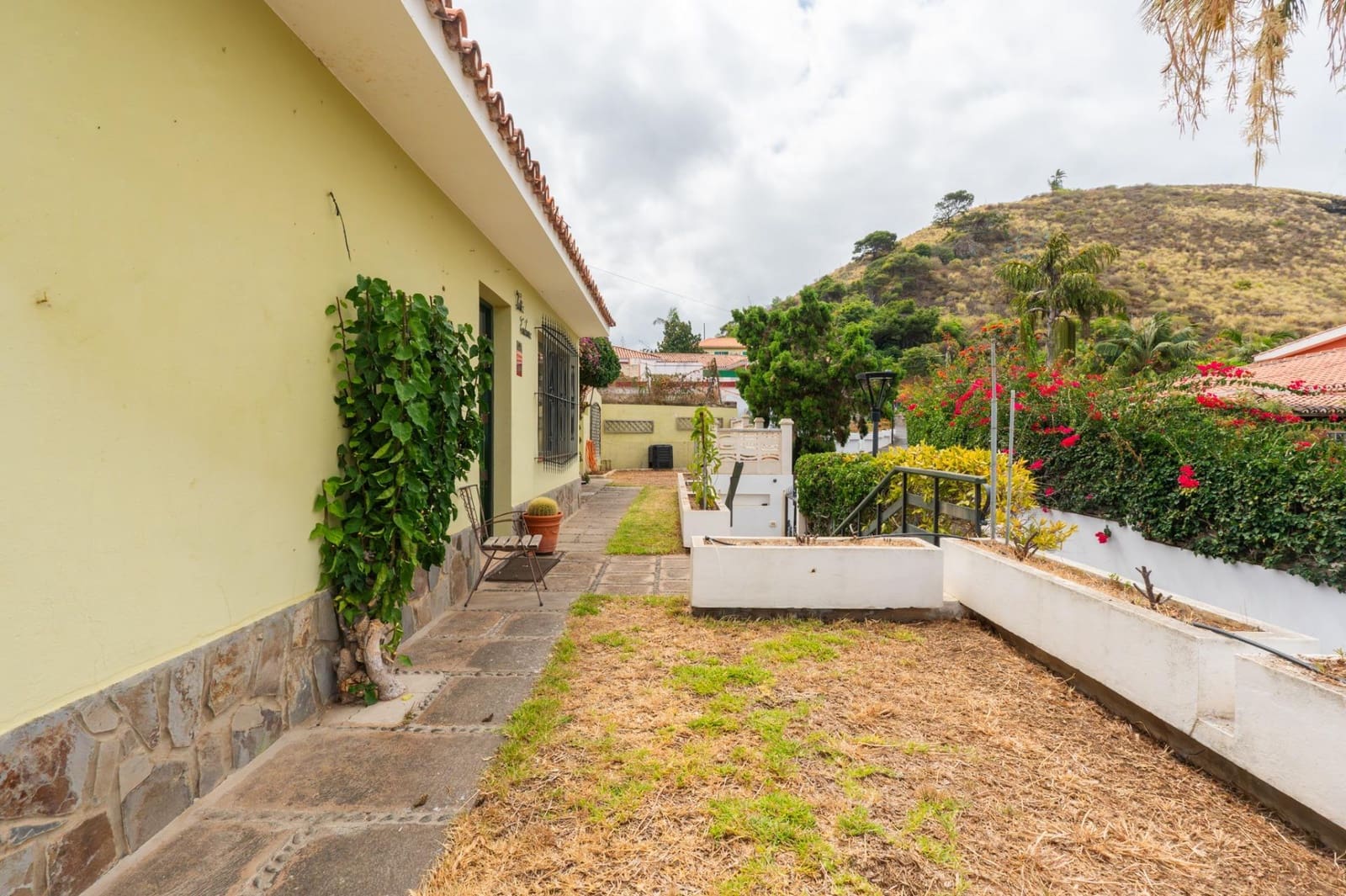 3 slaapkamer Villa te koop in Puerto de la Cruz met garage - € 539.000 (Ref: 10068004)