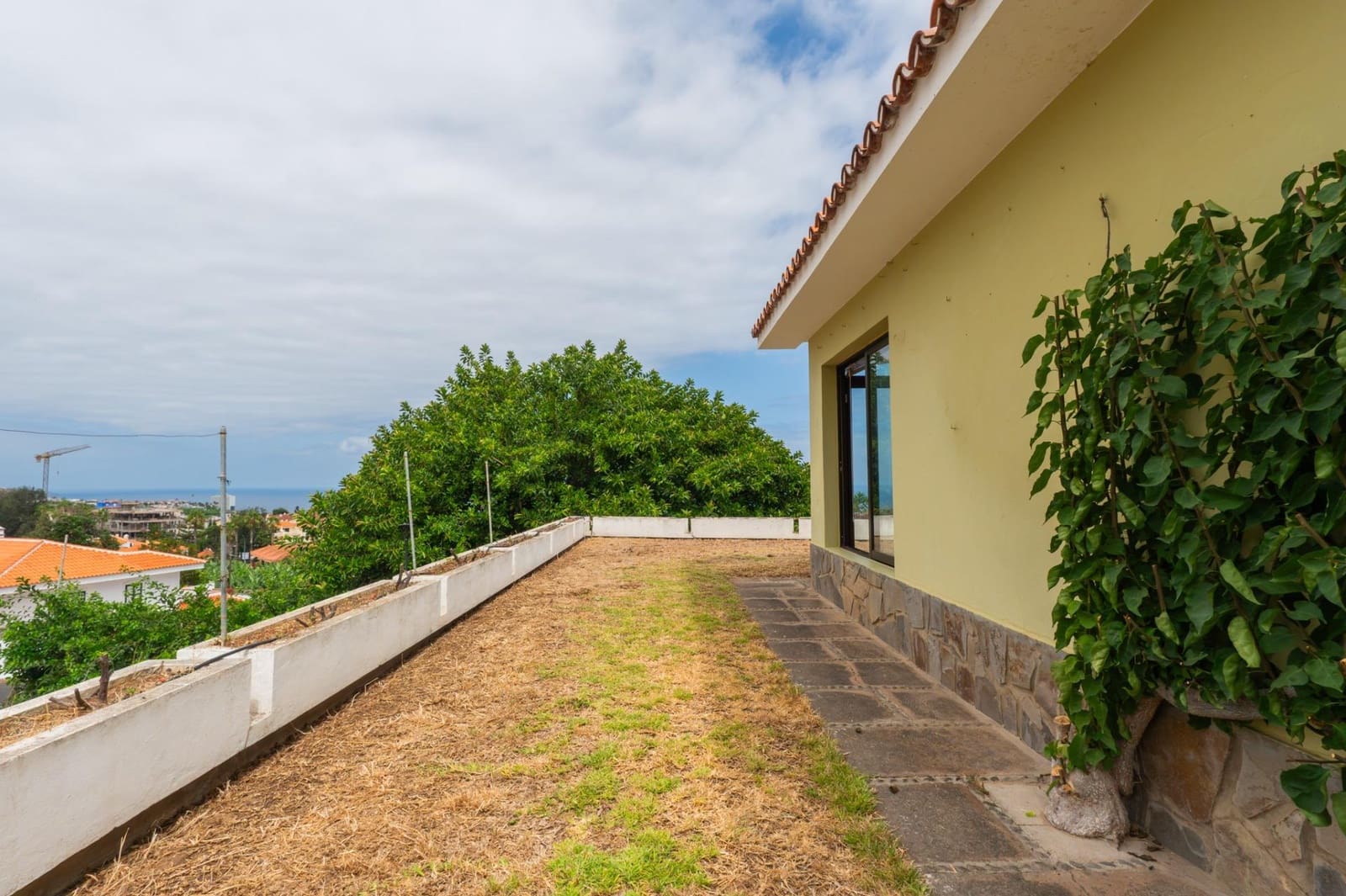 3 slaapkamer Villa te koop in Puerto de la Cruz met garage - € 539.000 (Ref: 10068004)