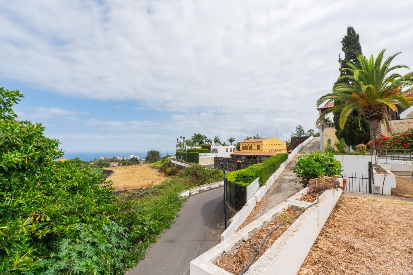 3 slaapkamer Villa te koop in Puerto de la Cruz met garage - € 539.000 (Ref: 10068004)