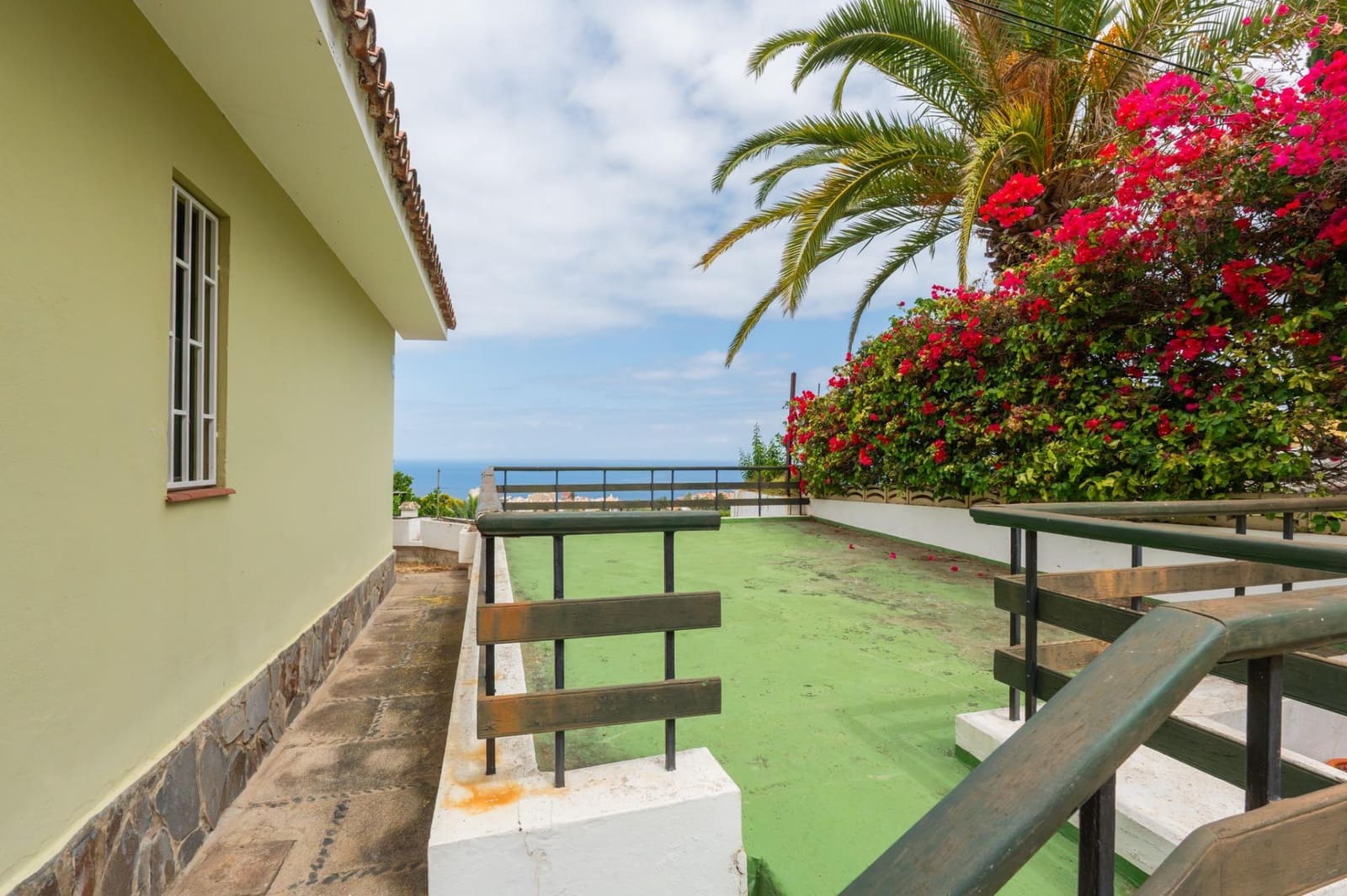 3 slaapkamer Villa te koop in Puerto de la Cruz met garage - € 539.000 (Ref: 10068004)