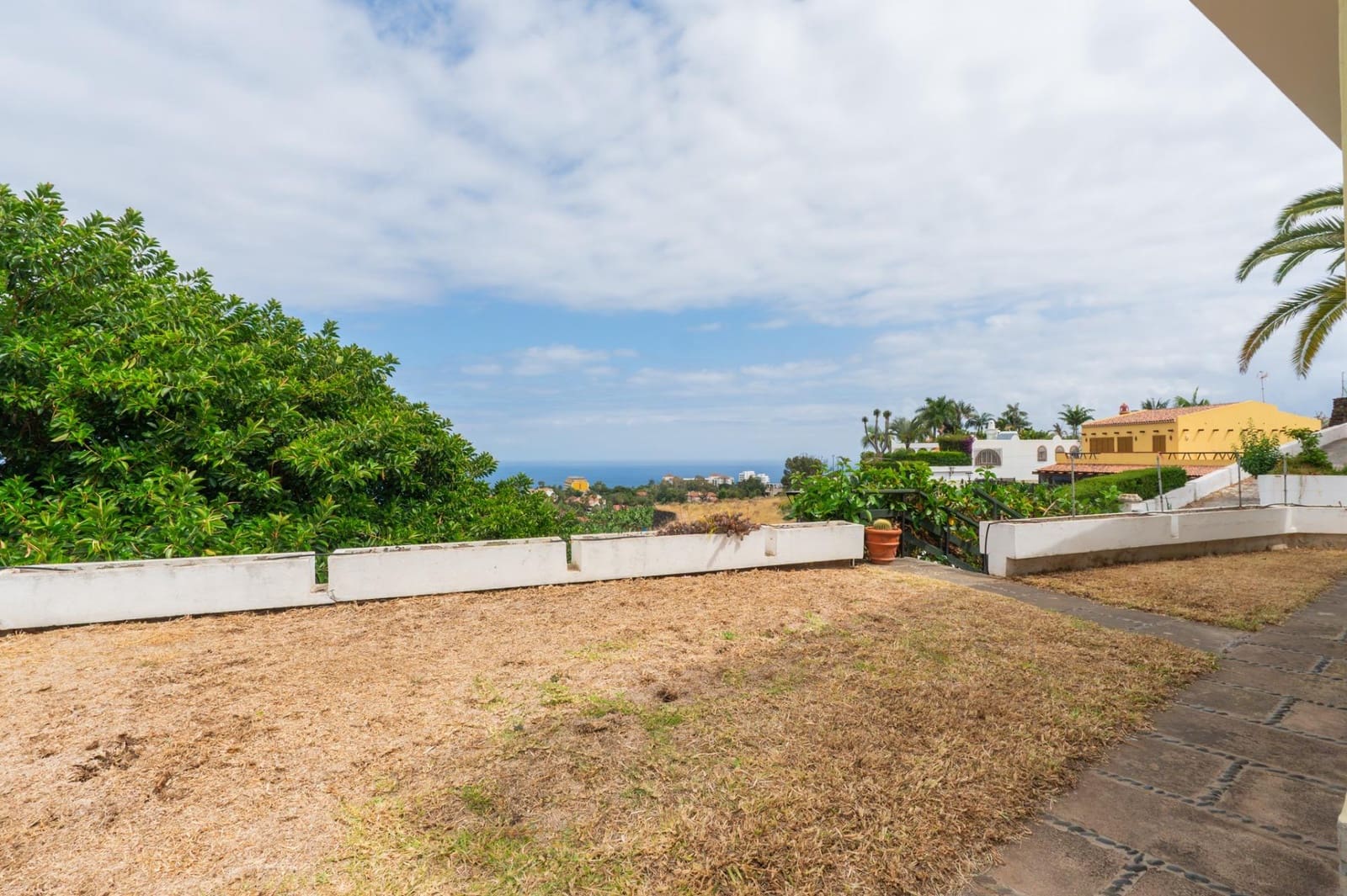 3 slaapkamer Villa te koop in Puerto de la Cruz met garage - € 539.000 (Ref: 10068004)