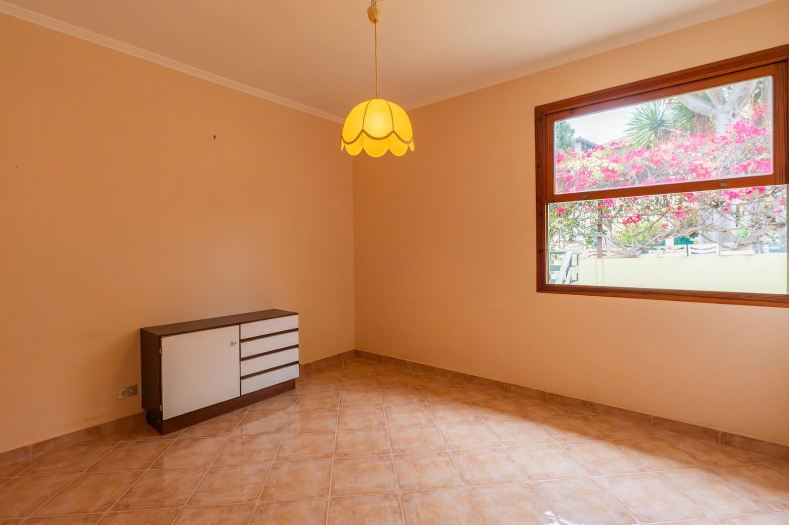 3 slaapkamer Villa te koop in Puerto de la Cruz met garage - € 539.000 (Ref: 10068004)