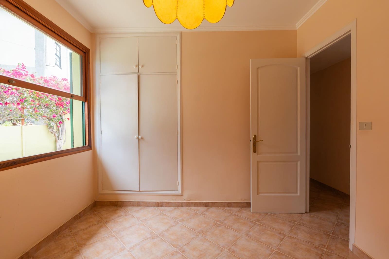 3 slaapkamer Villa te koop in Puerto de la Cruz met garage - € 539.000 (Ref: 10068004)