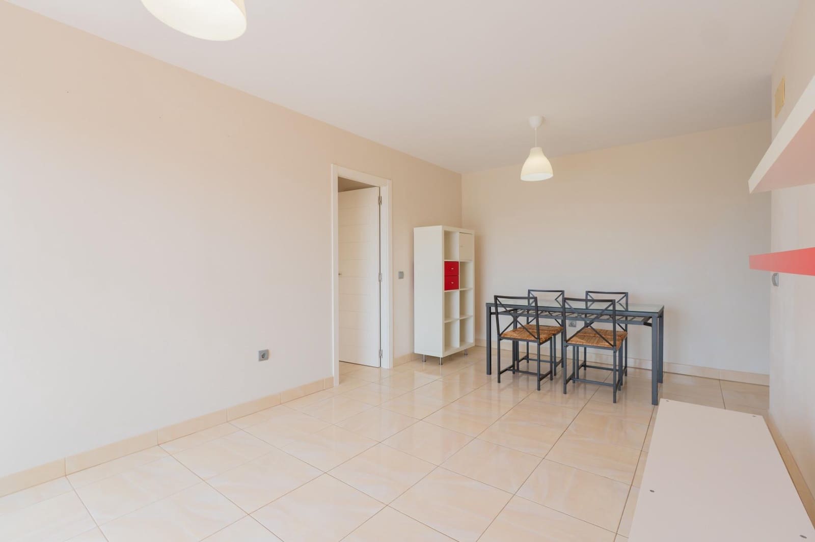 2 bedroom Flat for rent in Acoran with garage - € 1,100 (Ref: 10109774)