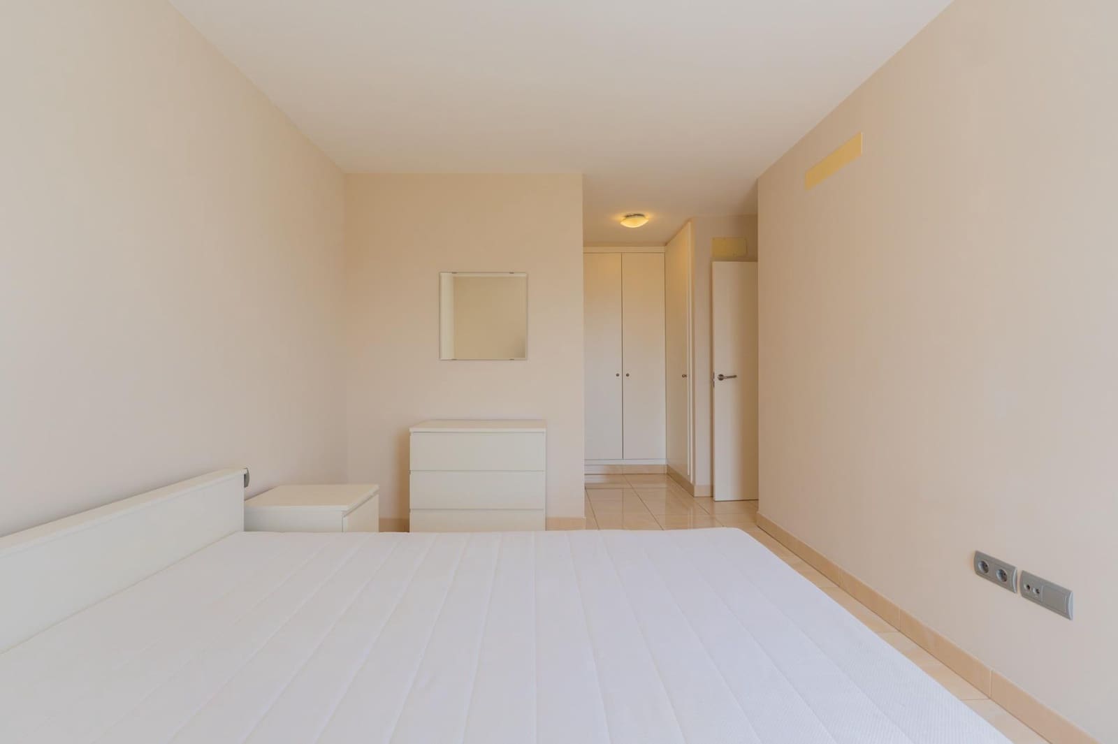 2 bedroom Flat for rent in Acoran with garage - € 1,100 (Ref: 10109774)