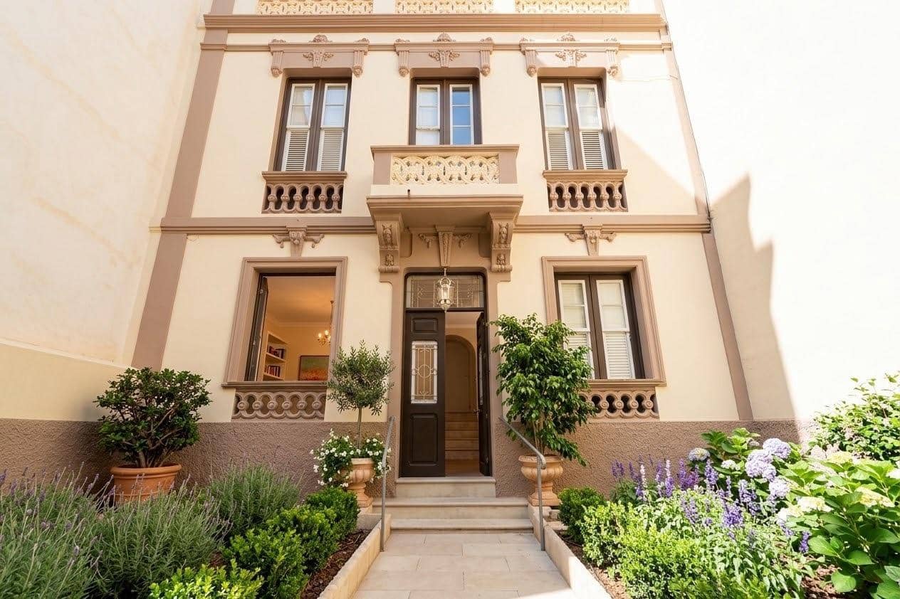 6 bedroom Terraced Villa for sale in Santa Cruz de Tenerife with garage - € 525,000 (Ref: 10109775)