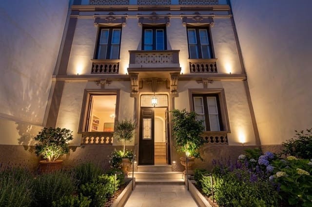 6 bedroom Terraced Villa for sale in Toscal, Santa Cruz de Tenerife with garage - € 525,000 (Ref: 10109775)
