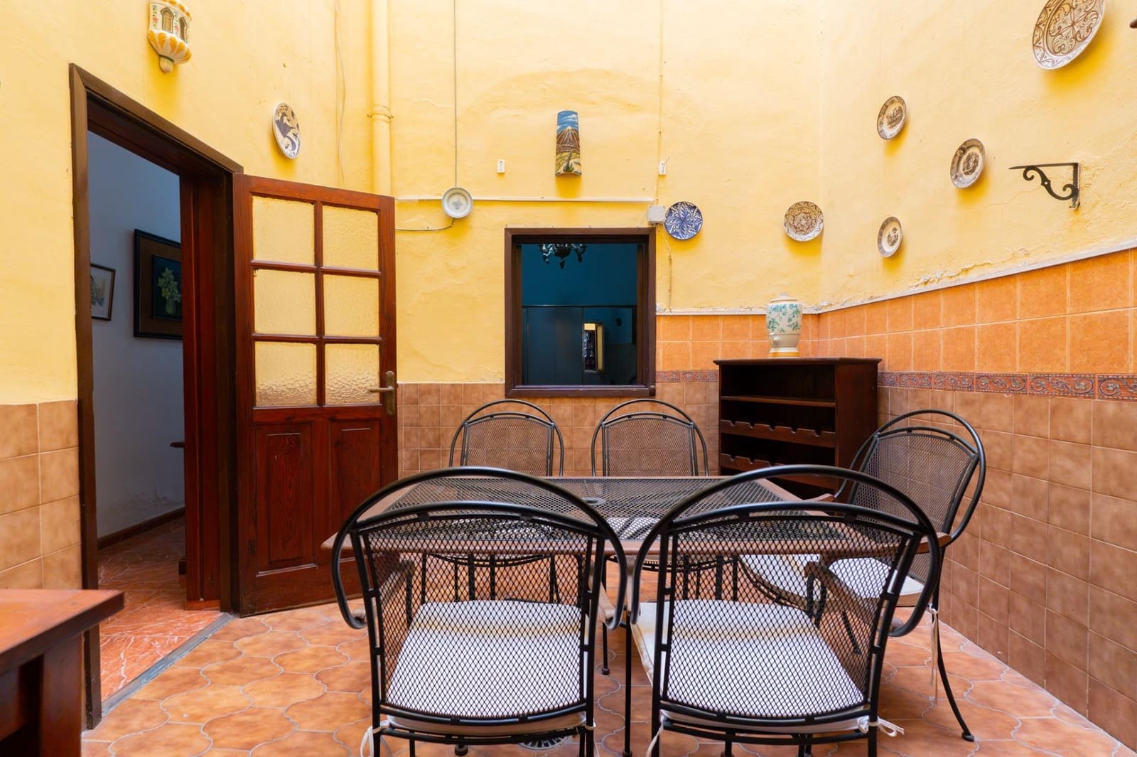6 bedroom Terraced Villa for sale in Santa Cruz de Tenerife with garage - € 525,000 (Ref: 10109775)