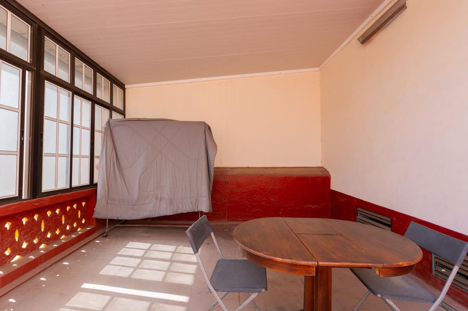 6 bedroom Terraced Villa for sale in Santa Cruz de Tenerife with garage - € 525,000 (Ref: 10109775)