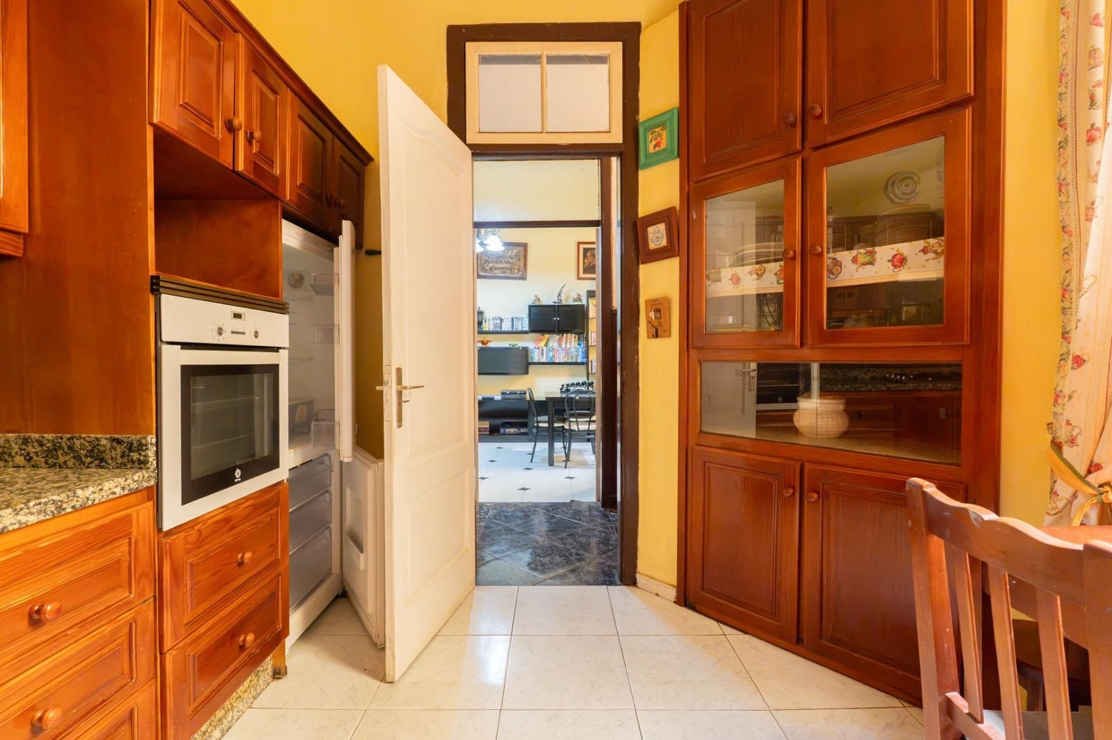 6 bedroom Terraced Villa for sale in Santa Cruz de Tenerife with garage - € 525,000 (Ref: 10109775)