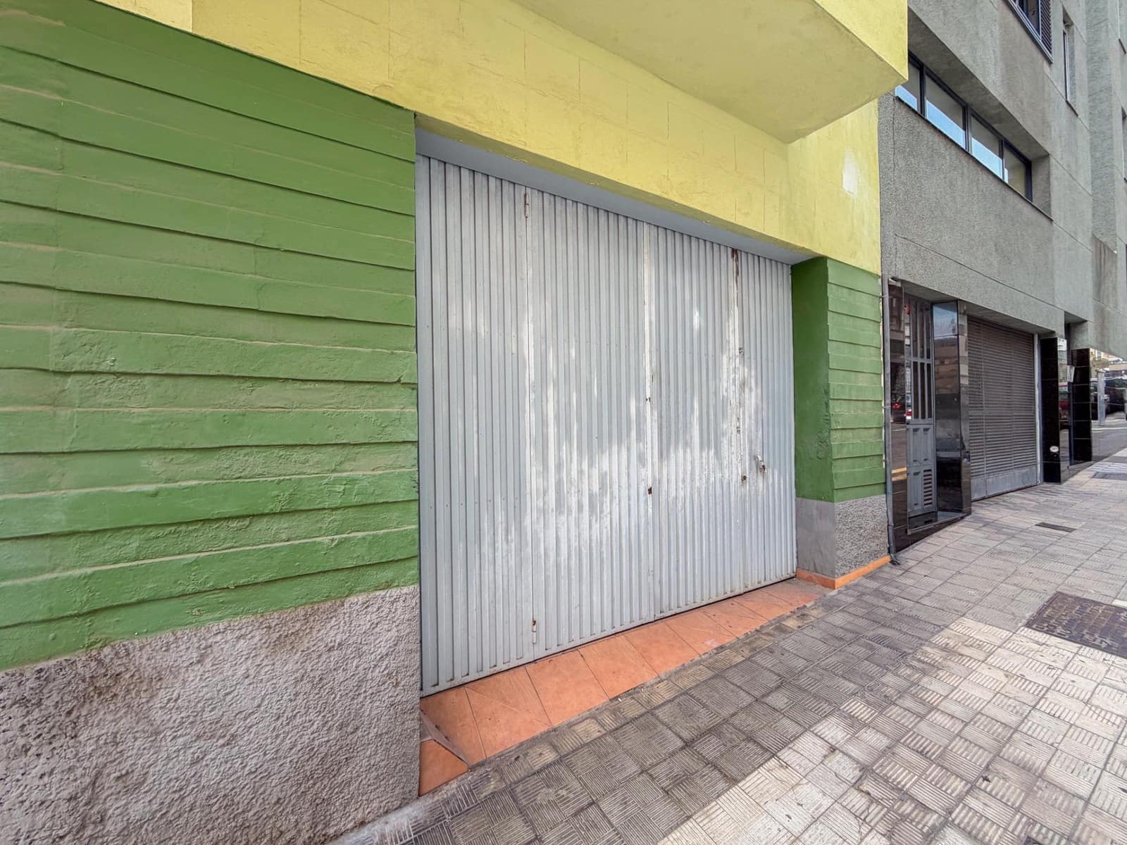 6 bedroom Terraced Villa for sale in Santa Cruz de Tenerife with garage - € 525,000 (Ref: 10109775)