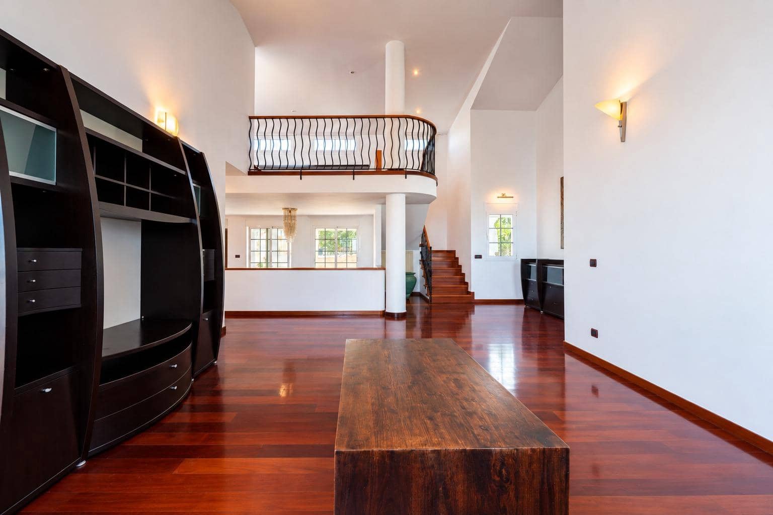 5 sovrum Villa att hyra i Tabaiba med pool garage - 3 700 € (Ref: 10136129)
