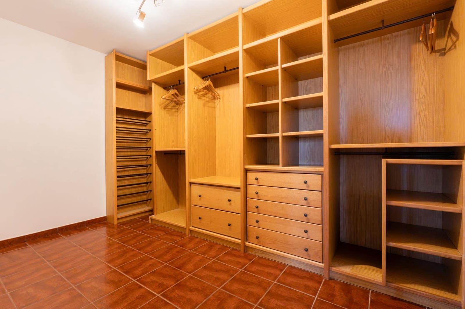 5 sovrum Villa att hyra i Tabaiba med pool garage - 3 700 € (Ref: 10136129)