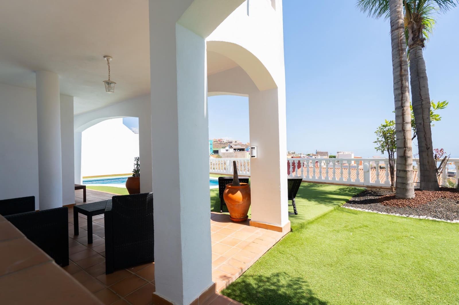 5 sovrum Villa att hyra i Tabaiba med pool garage - 3 700 € (Ref: 10136129)