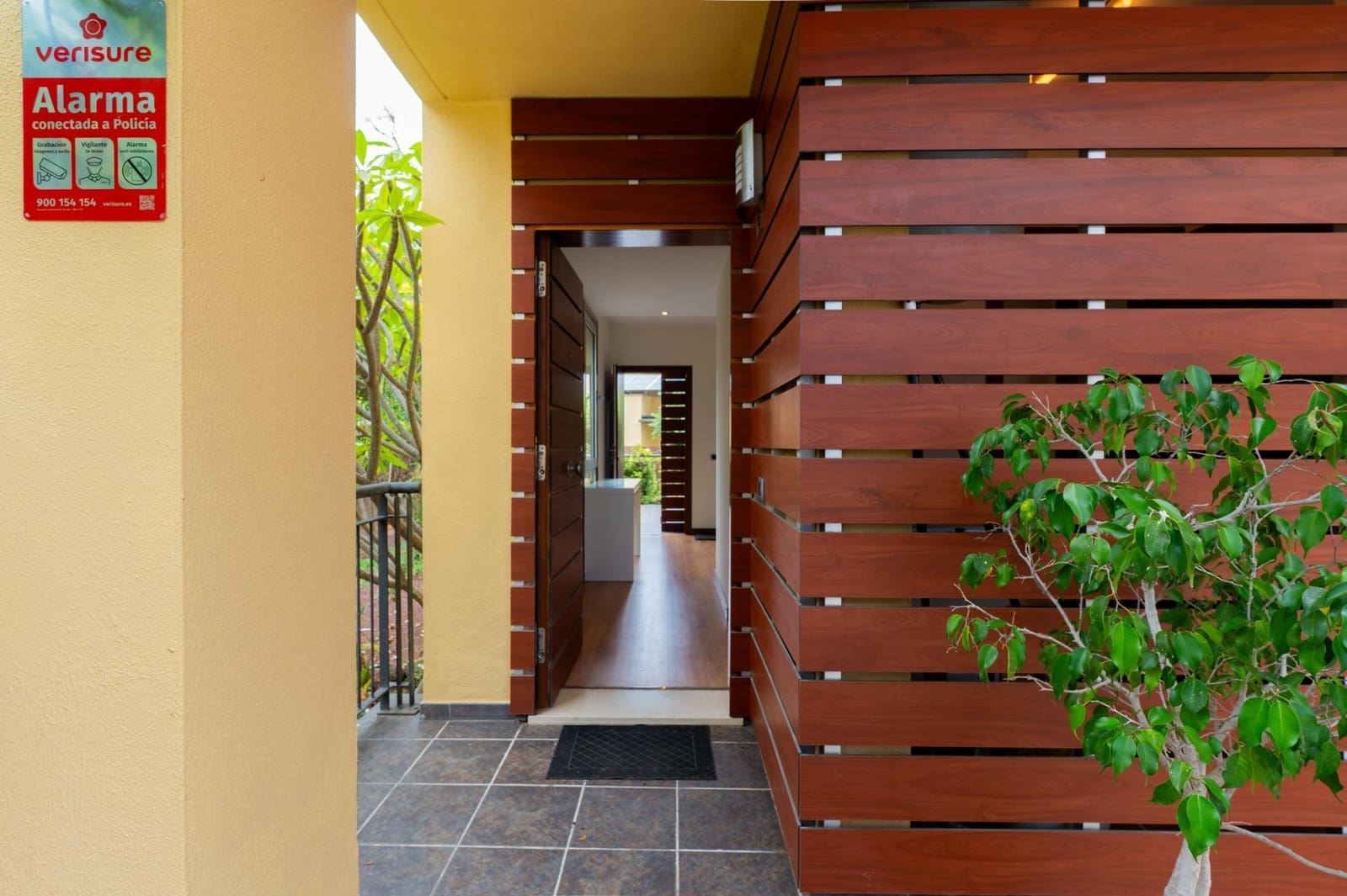 3 quarto Moradia Geminada para arrendar em La Quinta com piscina - 1 500 € (Ref: 10147202)