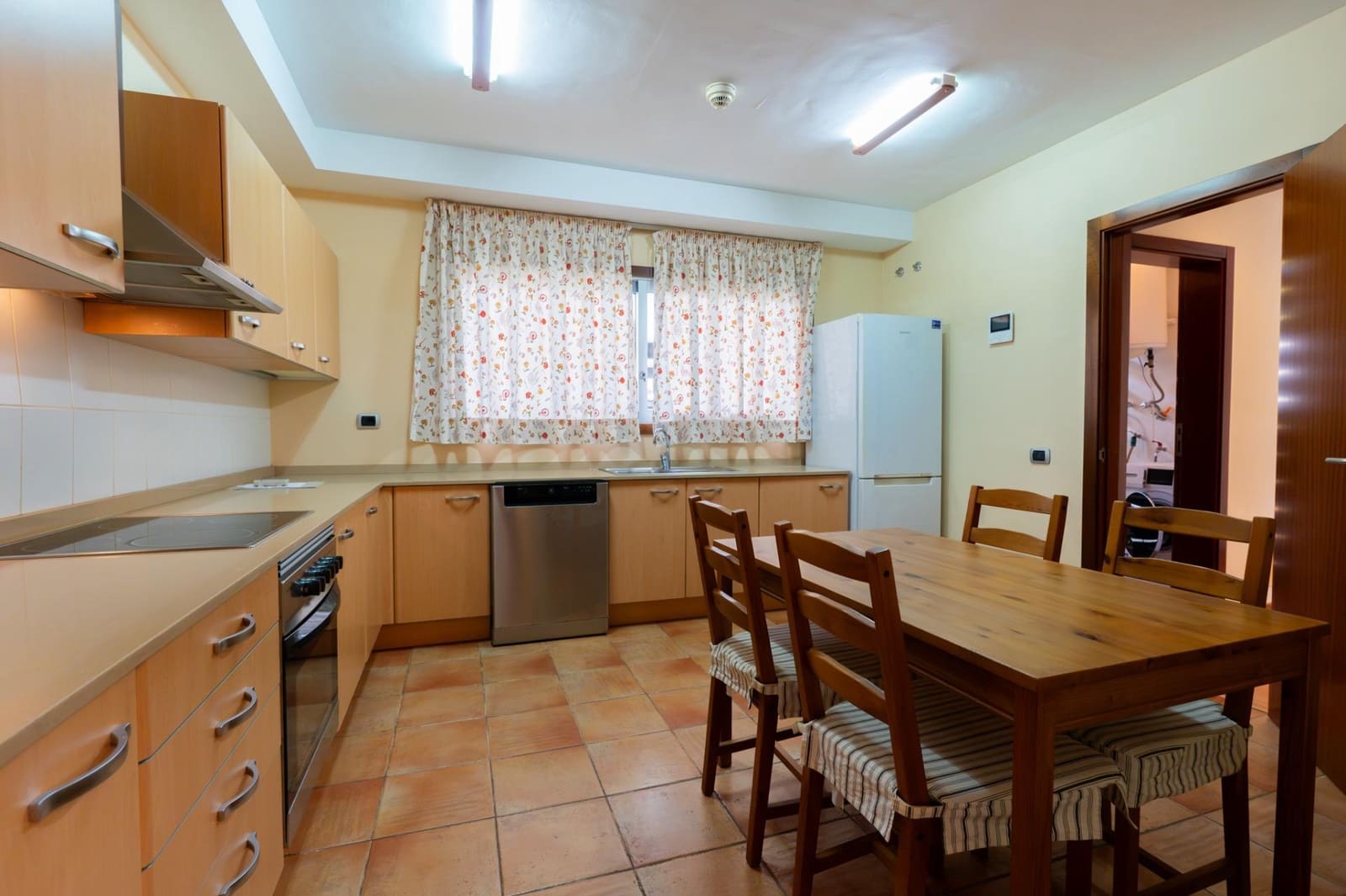 3 quarto Moradia Geminada para arrendar em La Quinta com piscina - 1 500 € (Ref: 10147202)