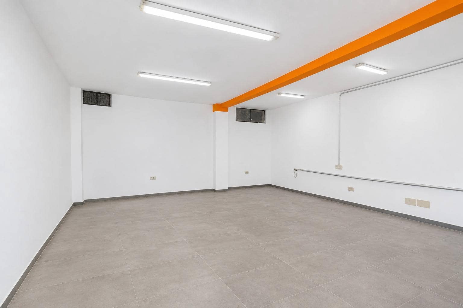 Gewerbe zu verkaufen in Puerto de la Cruz mit Garage - 160.000 € (Ref: 10177263)
