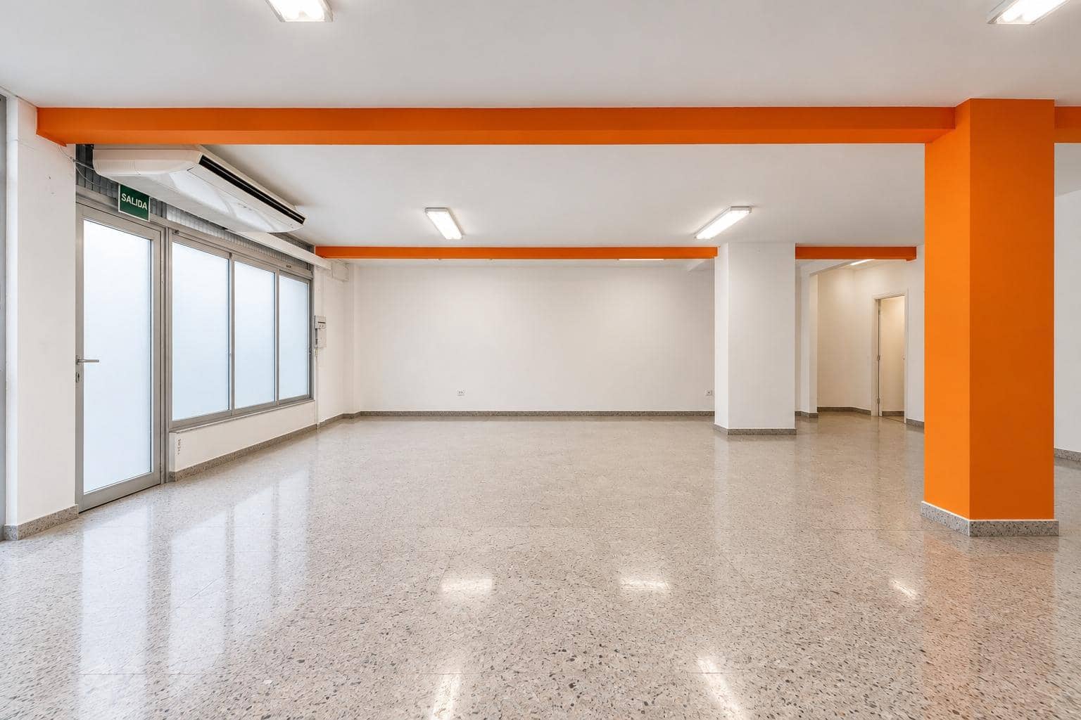 Gewerbe zu verkaufen in Puerto de la Cruz mit Garage - 160.000 € (Ref: 10177263)