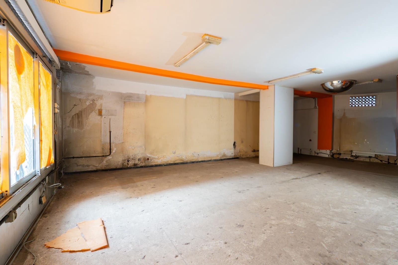 Gewerbe zu verkaufen in Puerto de la Cruz mit Garage - 160.000 € (Ref: 10177263)