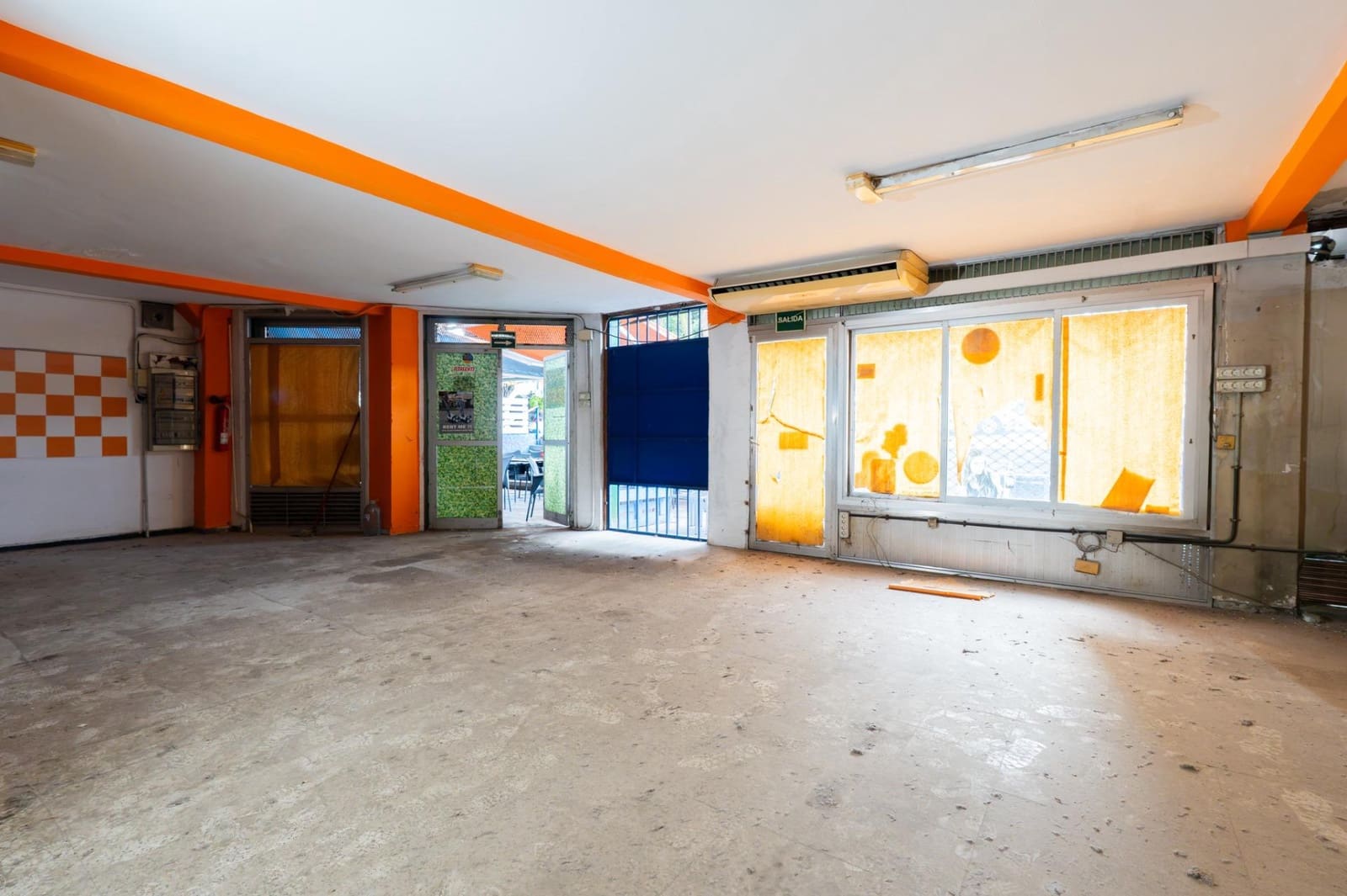 Gewerbe zu verkaufen in Puerto de la Cruz mit Garage - 160.000 € (Ref: 10177263)