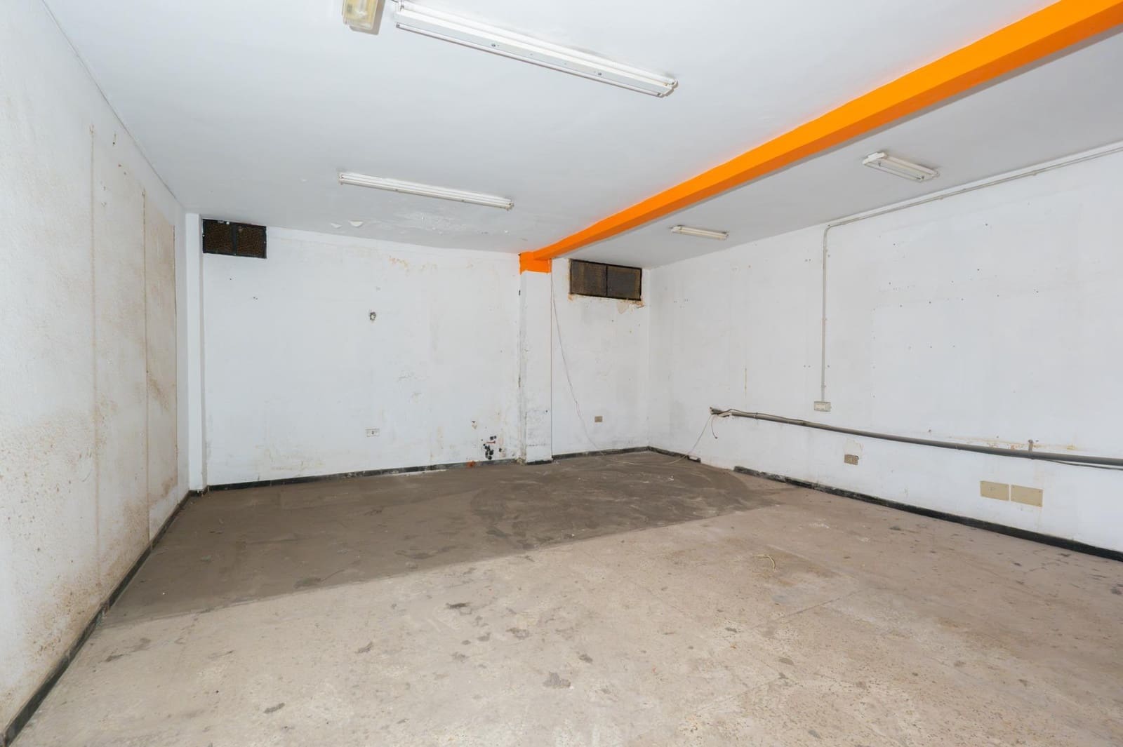 Gewerbe zu verkaufen in Puerto de la Cruz mit Garage - 160.000 € (Ref: 10177263)