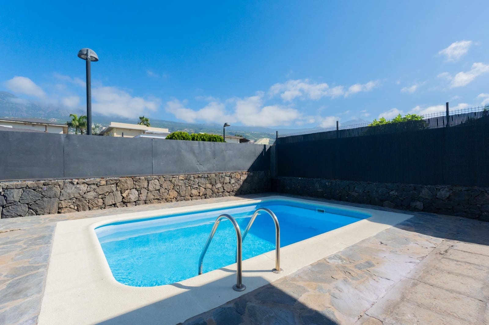 3 sovrum Villa att hyra i La Orotava med pool garage - 2 550 € (Ref: 9892722)