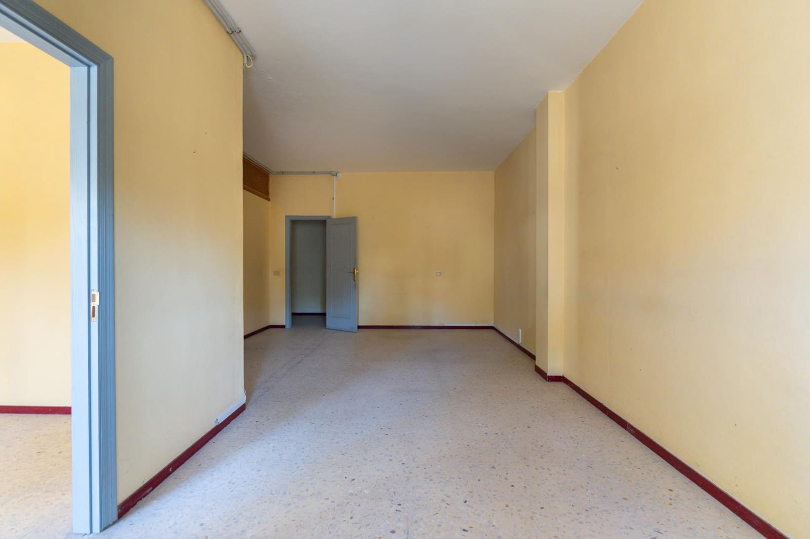 Commercial for rent in Puerto de la Cruz with garage - € 750 (Ref: 9892723)