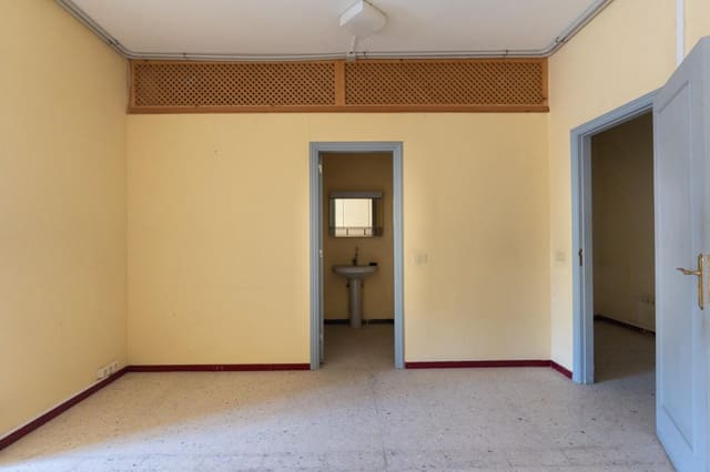 Comercial para arrendar em Puerto de la Cruz com garagem - 750 € (Ref: 9892723)