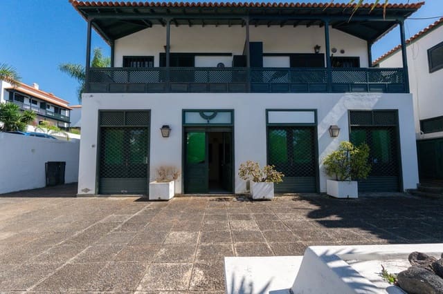 Commerciale da affittare in Puerto de la Cruz con garage - 1.995 € (Rif: 9892724)
