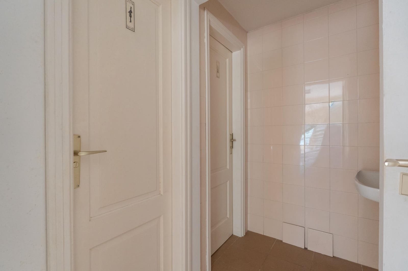 Local Commercial à louer à Puerto de la Cruz avec garage - 1 995 € (Ref: 9892725)